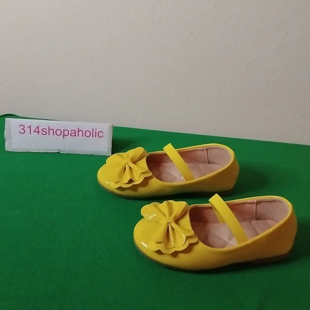 Toddler Girls Yellow Patent Leather Shoes With Bow